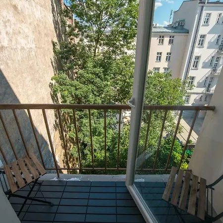 Classic In The City Center Old Town / View 4th Floor Lift Kraków
